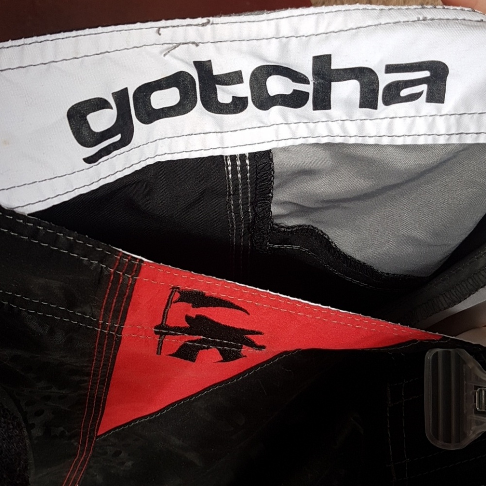 swim trunks - Picture 3 of 4